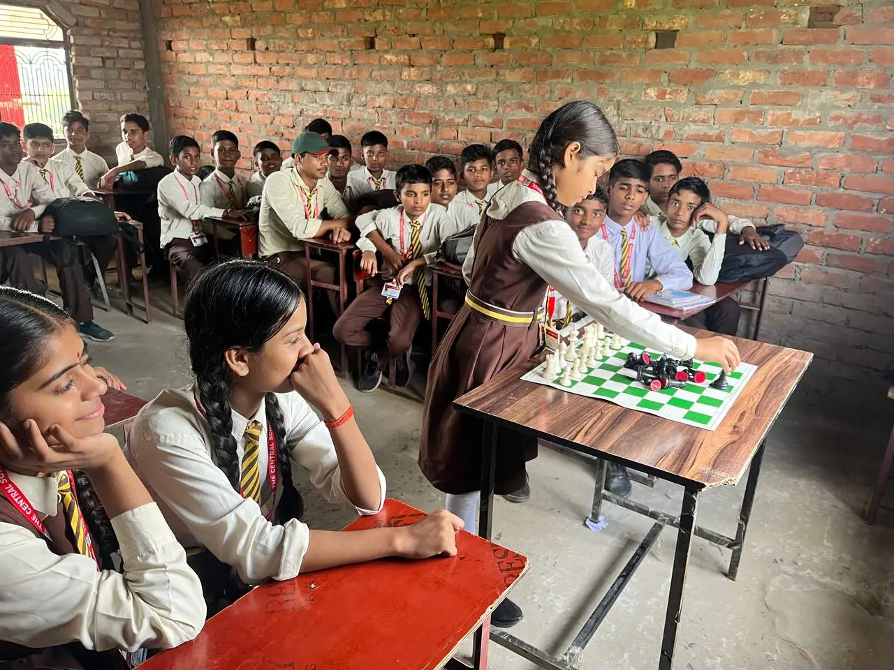 Chess board distribution