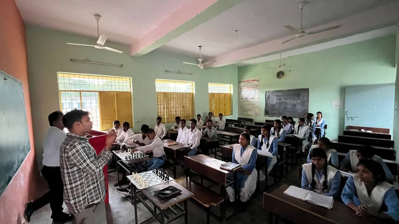 Group chess activity in school